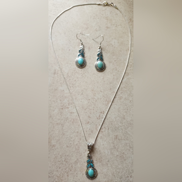 New turquoise color boho 20" 925 stamped necklace and earrings set - Picture 10 of 11